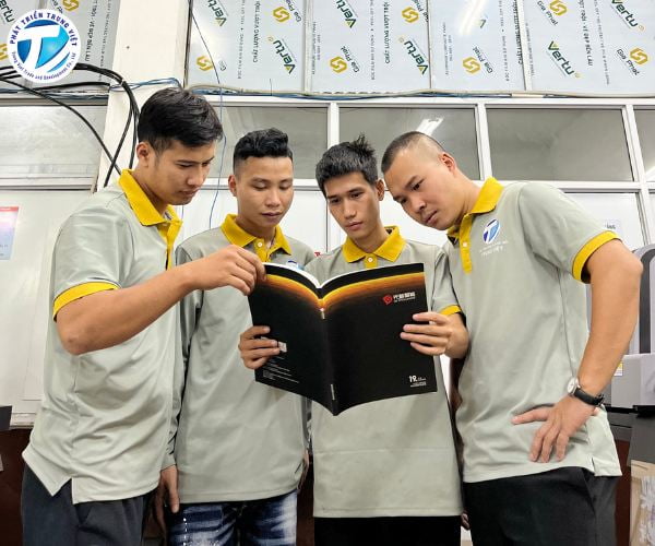 Kỹ thuật viên Phát Triển Trung Việt